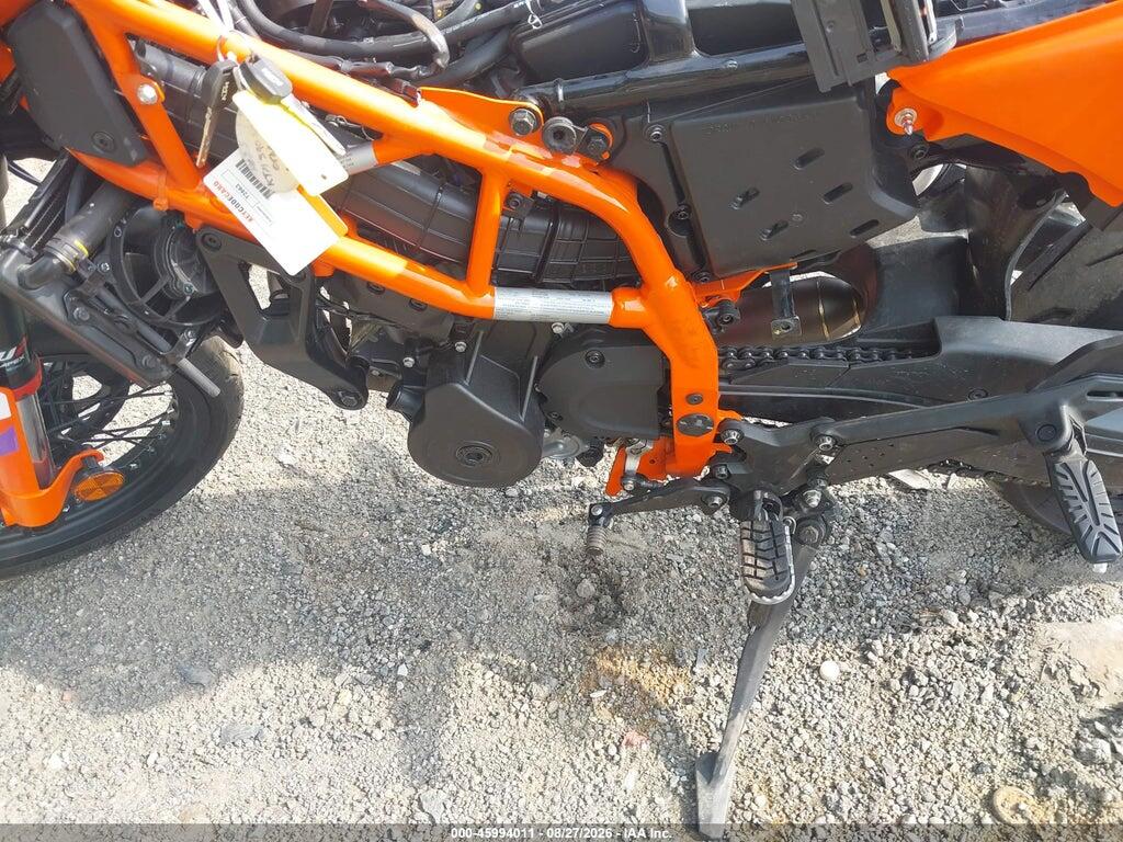 MD2J2J403SN200188 2025 KTM 690 photo no. 9