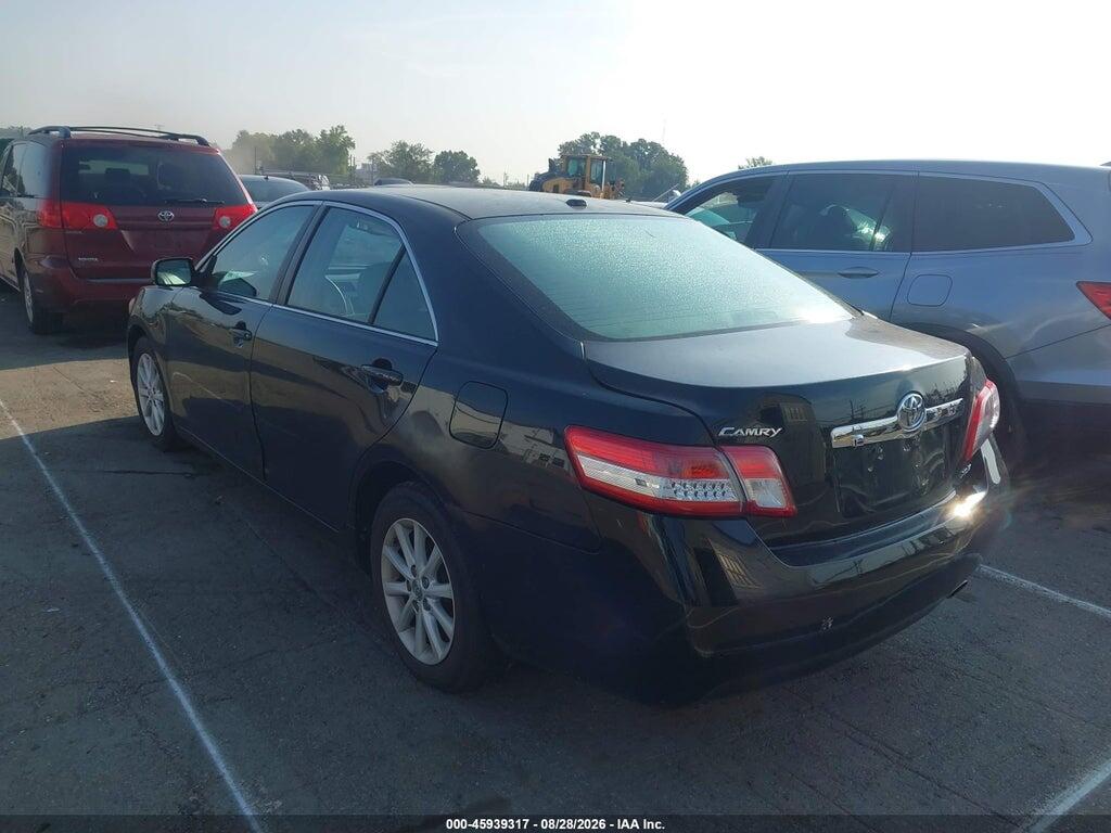 4T4BF3EK6BR196249 2011 TOYOTA CAMRY photo no. 3
