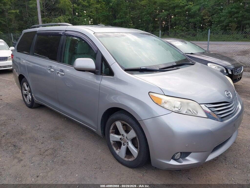 5TDDK3DC9BS029322 2011 TOYOTA SIENNA photo no. 1