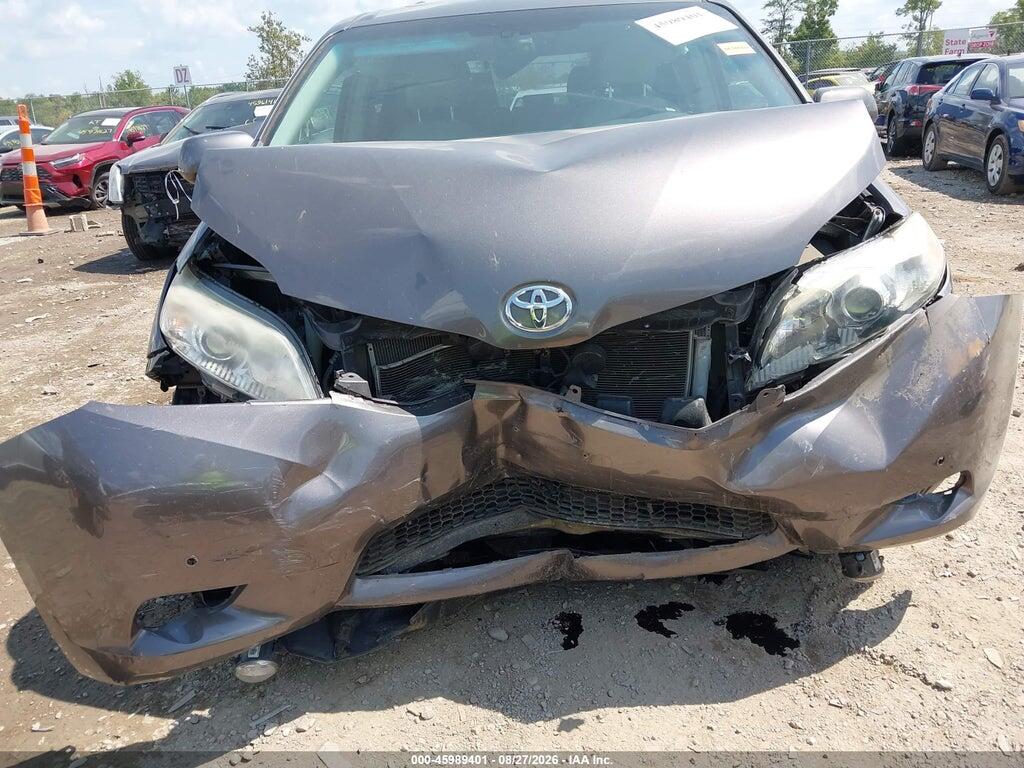 5TDYK3DCXBS099719 2011 TOYOTA SIENNA photo no. 6