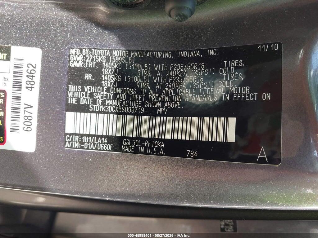5TDYK3DCXBS099719 2011 TOYOTA SIENNA photo no. 9