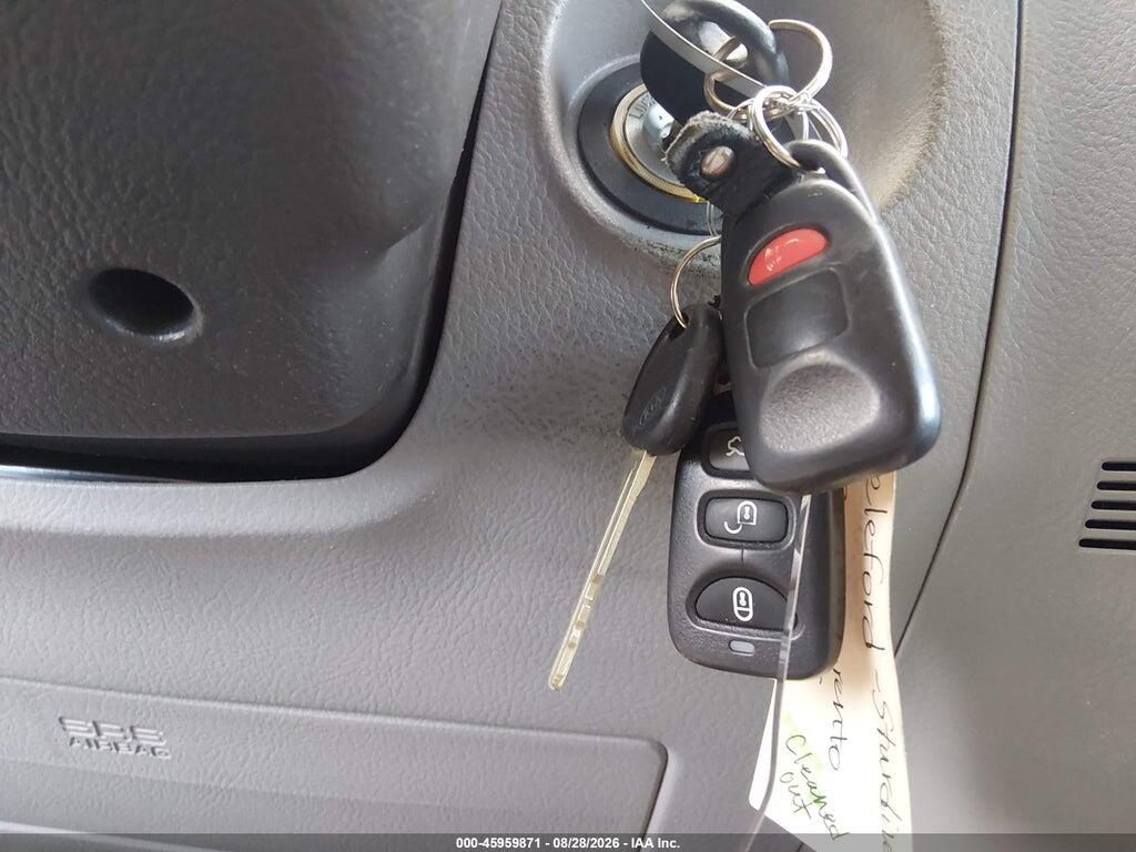 KNDJD735685808022 2008 KIA SORENTO photo no. 11