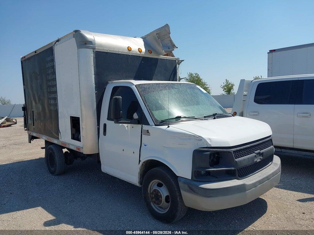 2005 CHEVROLET EXPRESS CUTAWAY 1GBHG31U551188537