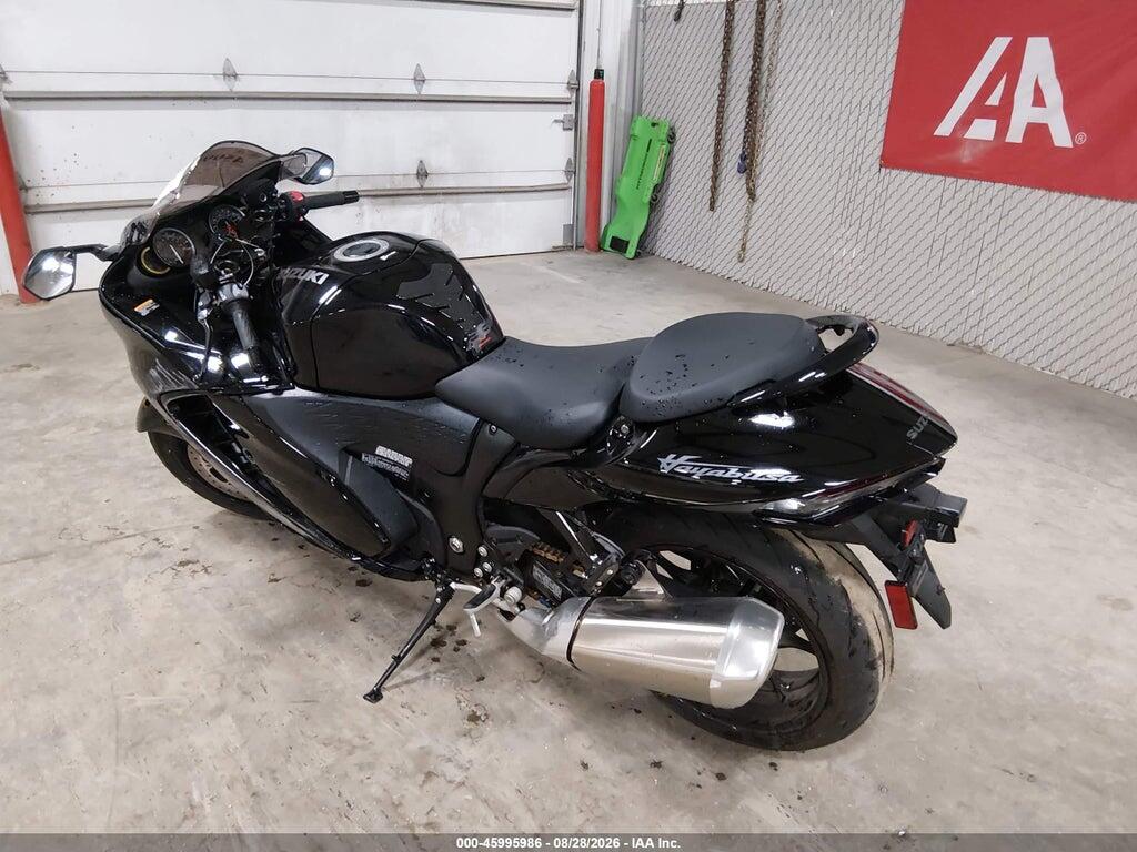 JS1EJ11B0S7100516 2025 SUZUKI GSX1300 photo no. 3
