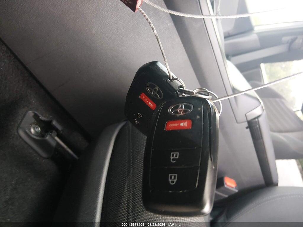2T36DRBV7TW010889 2026 TOYOTA RAV4 photo no. 11