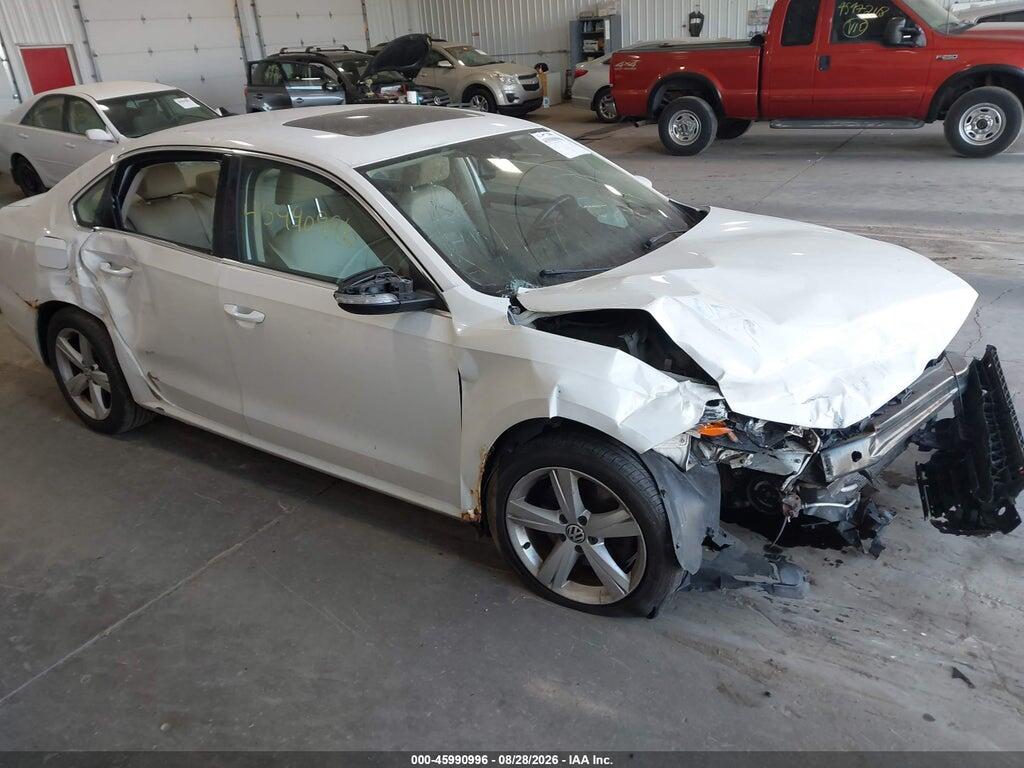 2012 VOLKSWAGEN PASSAT 1VWBP7A33CC071425