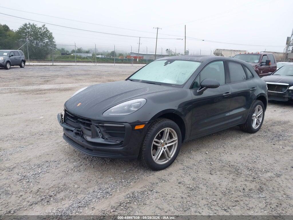 WP1AA2A58PLB10129 2023 PORSCHE MACAN photo no. 2