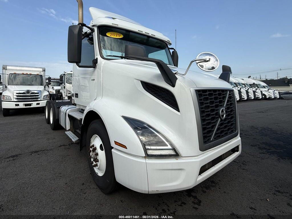2019 VOLVO VNR 4V4WC9EH5KN217705