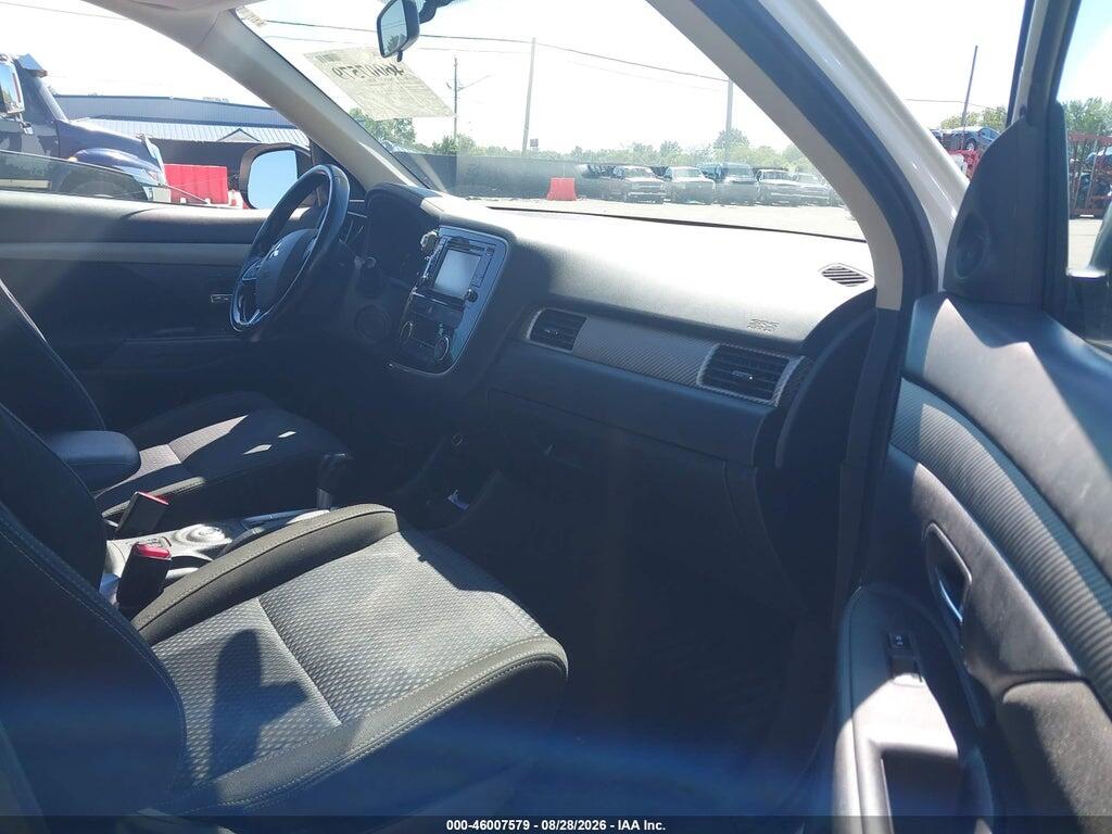 JA4AZ3A34GZ010146 2016 MITSUBISHI OUTLANDER photo no. 5