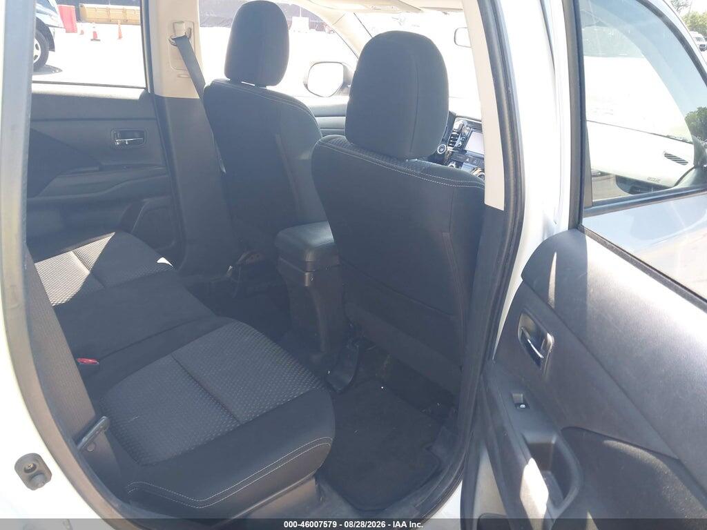 JA4AZ3A34GZ010146 2016 MITSUBISHI OUTLANDER photo no. 8