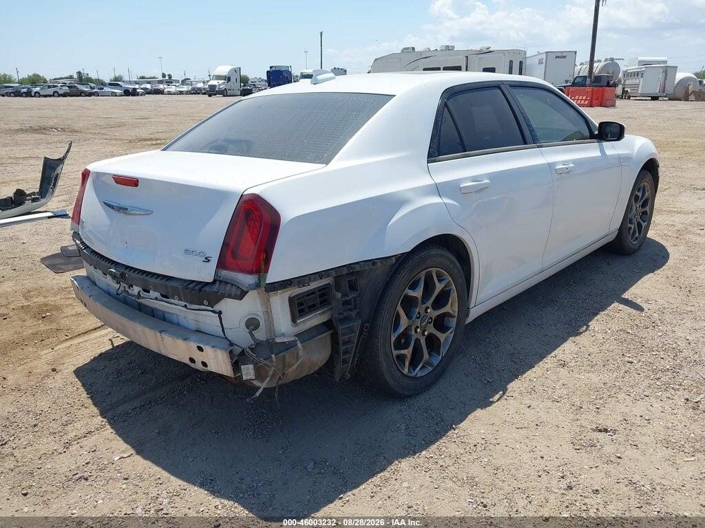 2C3CCAGG3FH763720 2015 CHRYSLER 300 photo no. 4
