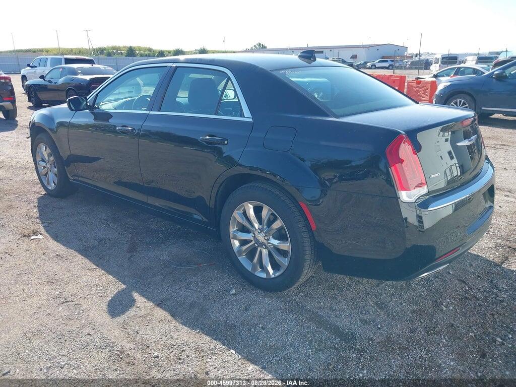 2C3CCARG3KH556719 2019 CHRYSLER 300 photo no. 3