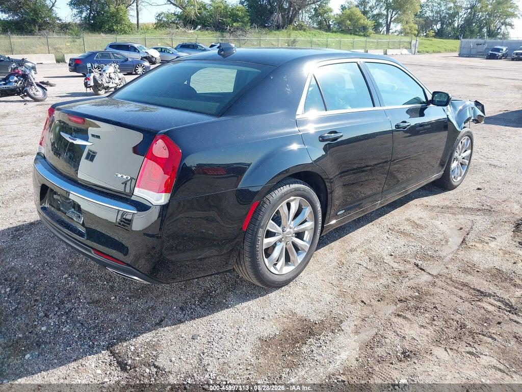 2C3CCARG3KH556719 2019 CHRYSLER 300 photo no. 4