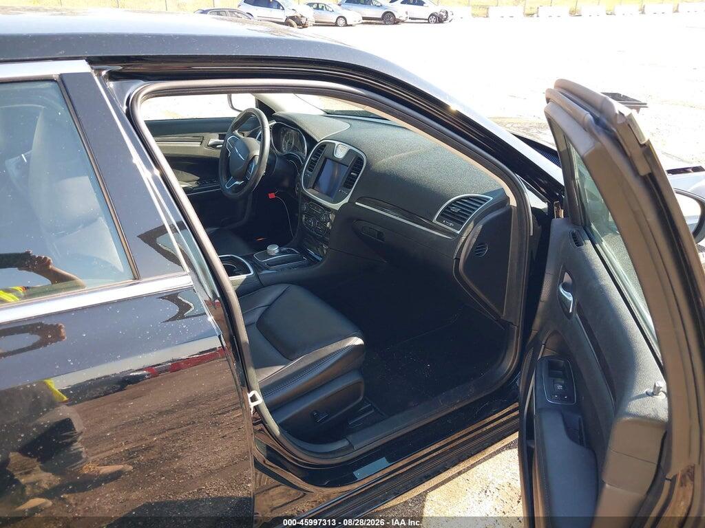 2C3CCARG3KH556719 2019 CHRYSLER 300 photo no. 5