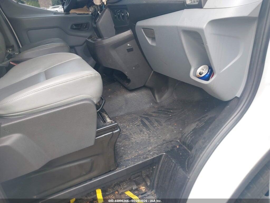 1FTNE1YM3FKA59979 2015 FORD TRANSIT-150 photo no. 5