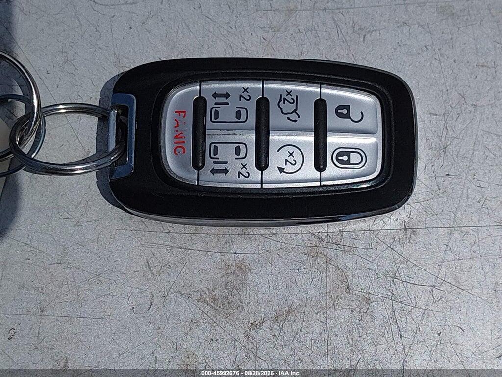 2C4RC1GG9LR130747 2020 CHRYSLER PACIFICA photo no. 11