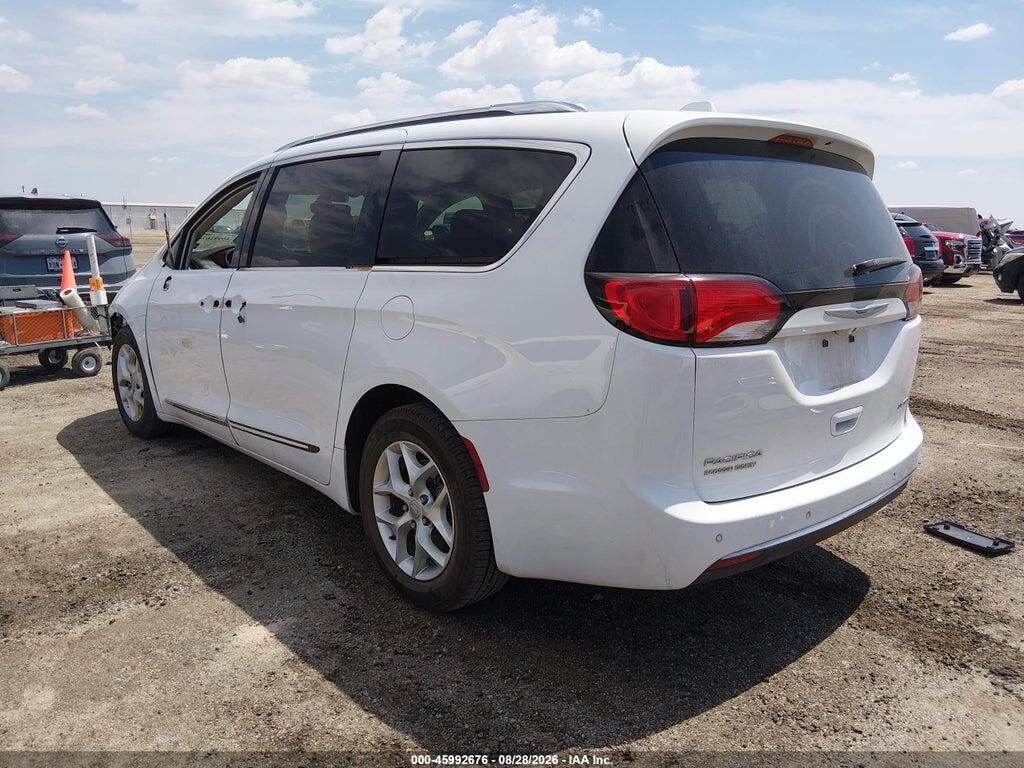 2C4RC1GG9LR130747 2020 CHRYSLER PACIFICA photo no. 3