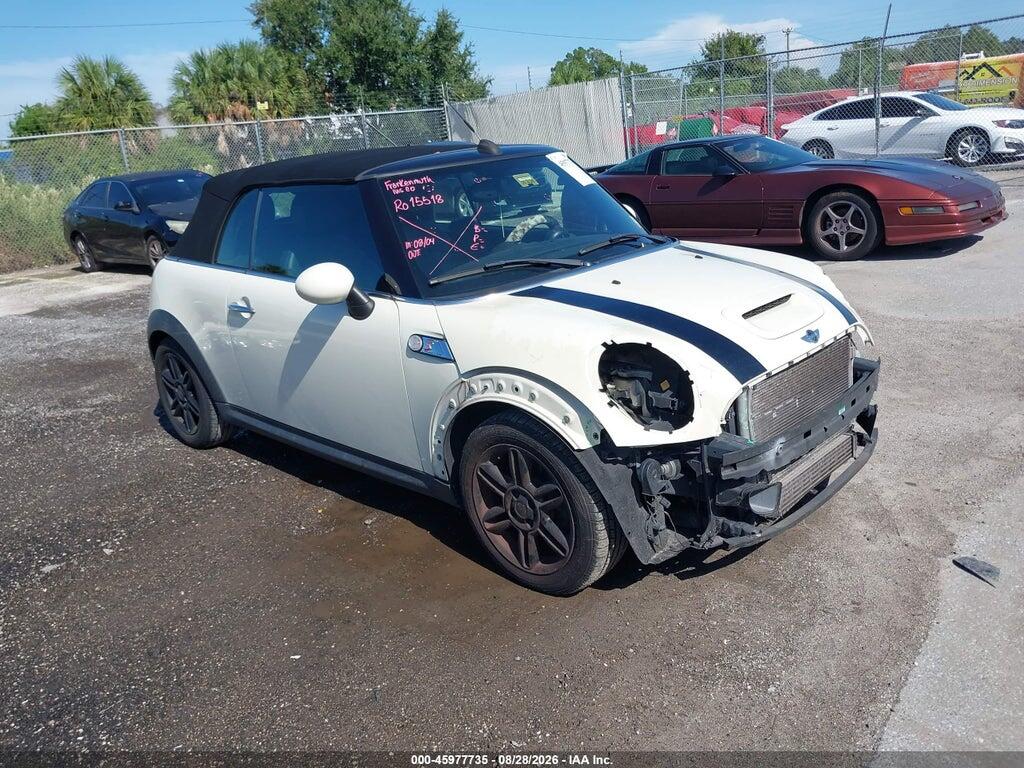 2013 MINI CONVERTIBLE WMWZP3C55DT705955
