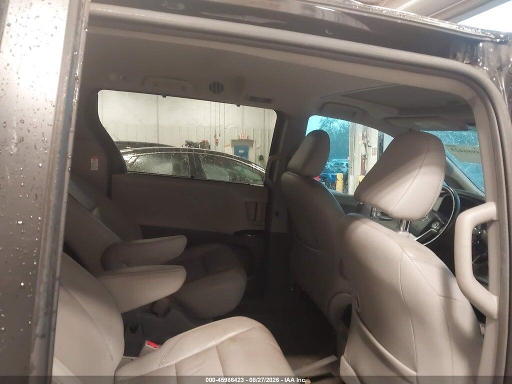 5TDYK3DC4FS572813 2015 TOYOTA SIENNA photo no. 8