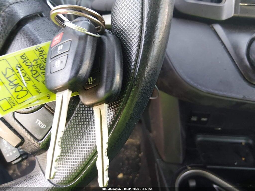 JTMZFREV5JJ185267 2018 TOYOTA RAV4 photo no. 11