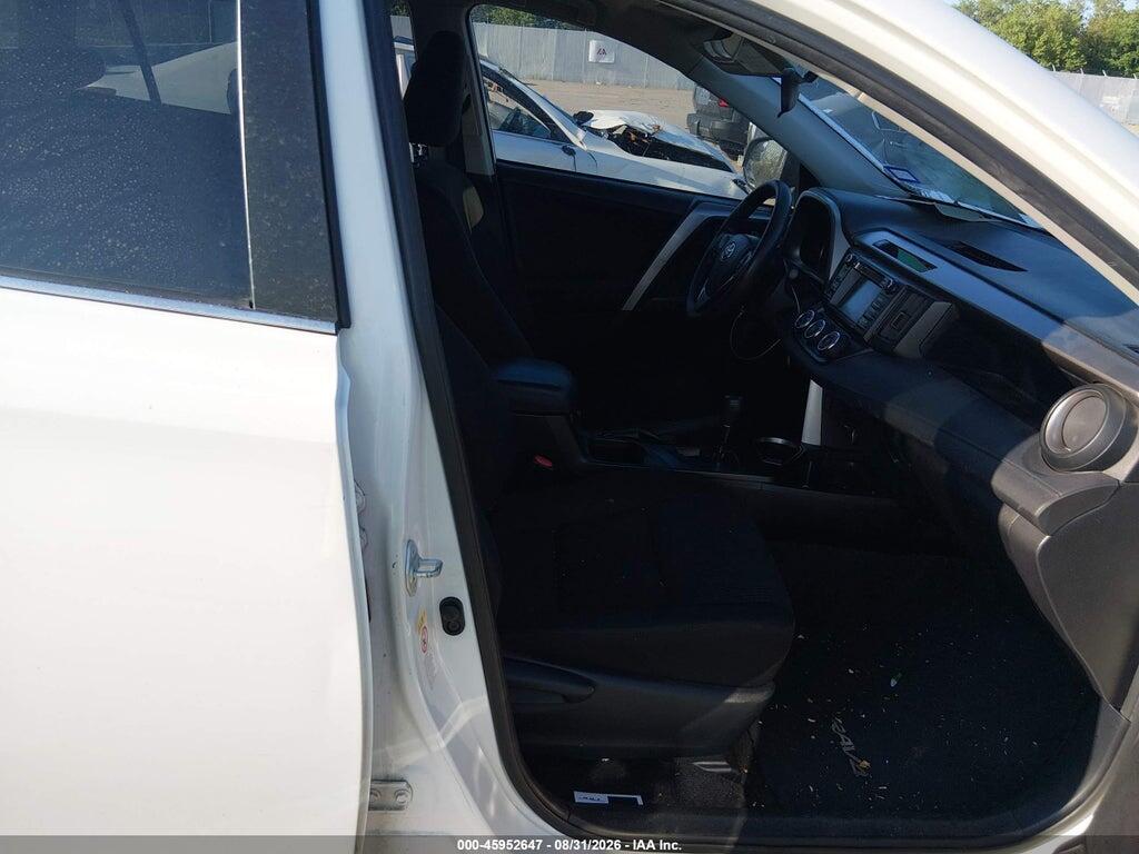 JTMZFREV5JJ185267 2018 TOYOTA RAV4 photo no. 5