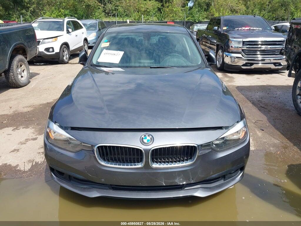 WBA8A3C33HA066908 2017 BMW 320I photo no. 12