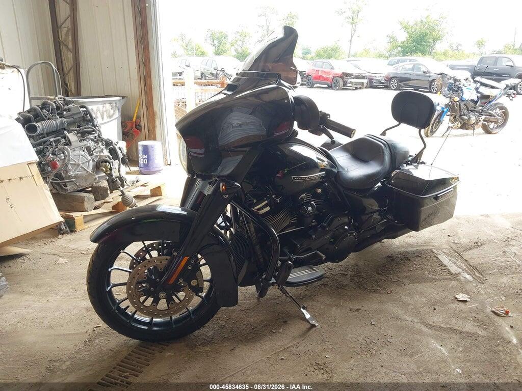 1HD1KRC15JB682806 2018 HARLEY-DAVIDSON FLHXS photo no. 2
