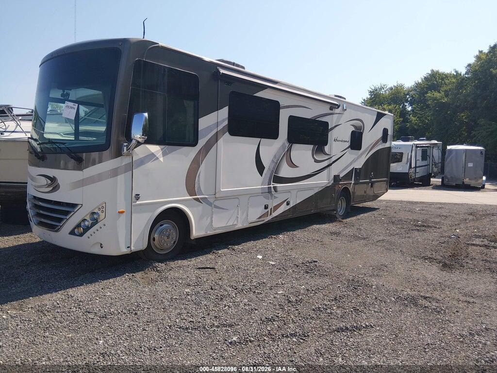 1F66F5DY8J0A08129 2018 FORD F53 photo no. 2