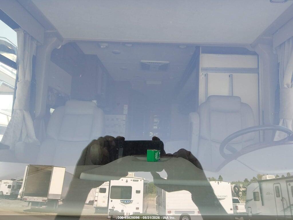 1F66F5DY8J0A08129 2018 FORD F53 photo no. 8