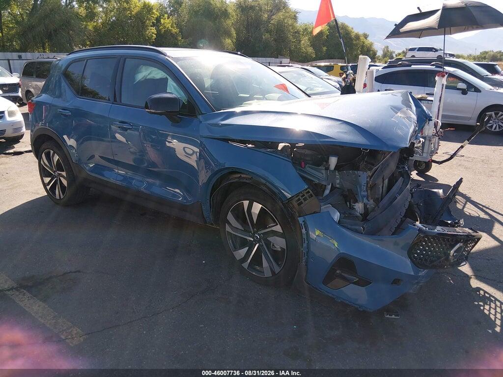 2024 VOLVO XC40 YV4L12UM2R2217292