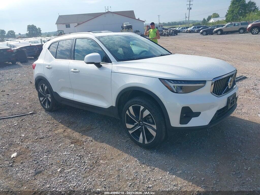 2023 VOLVO XC40 YV4L12UE0P2083632