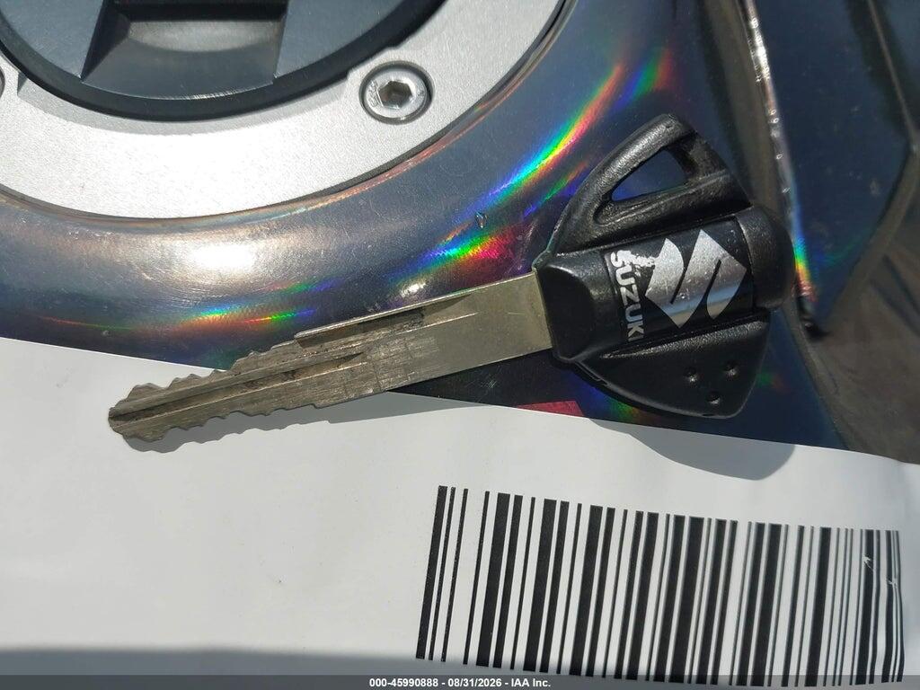 JS1EM11B9P7100111 2023 SUZUKI GSX800 photo no. 11