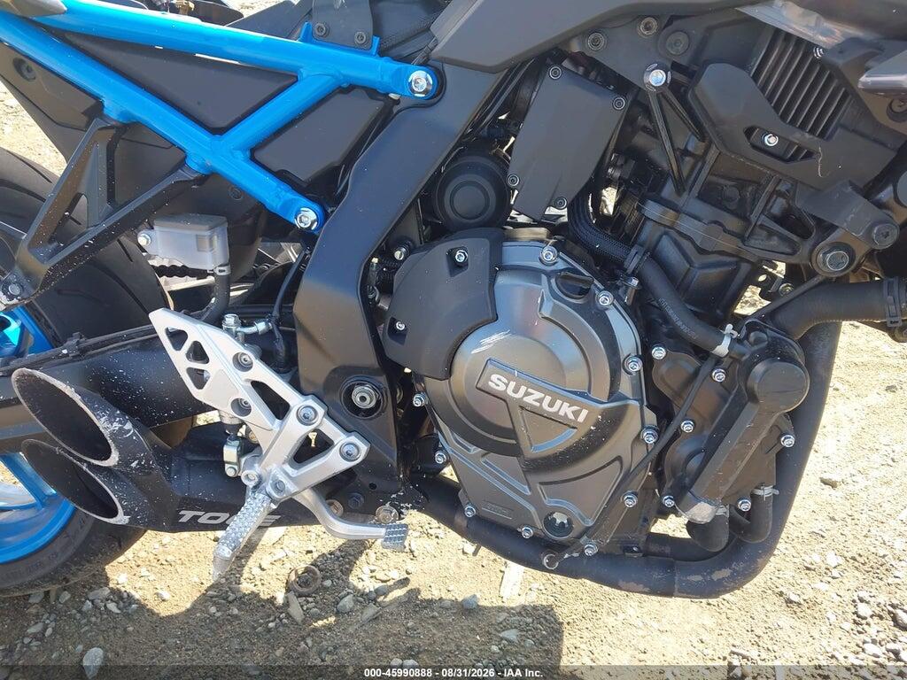 JS1EM11B9P7100111 2023 SUZUKI GSX800 photo no. 8