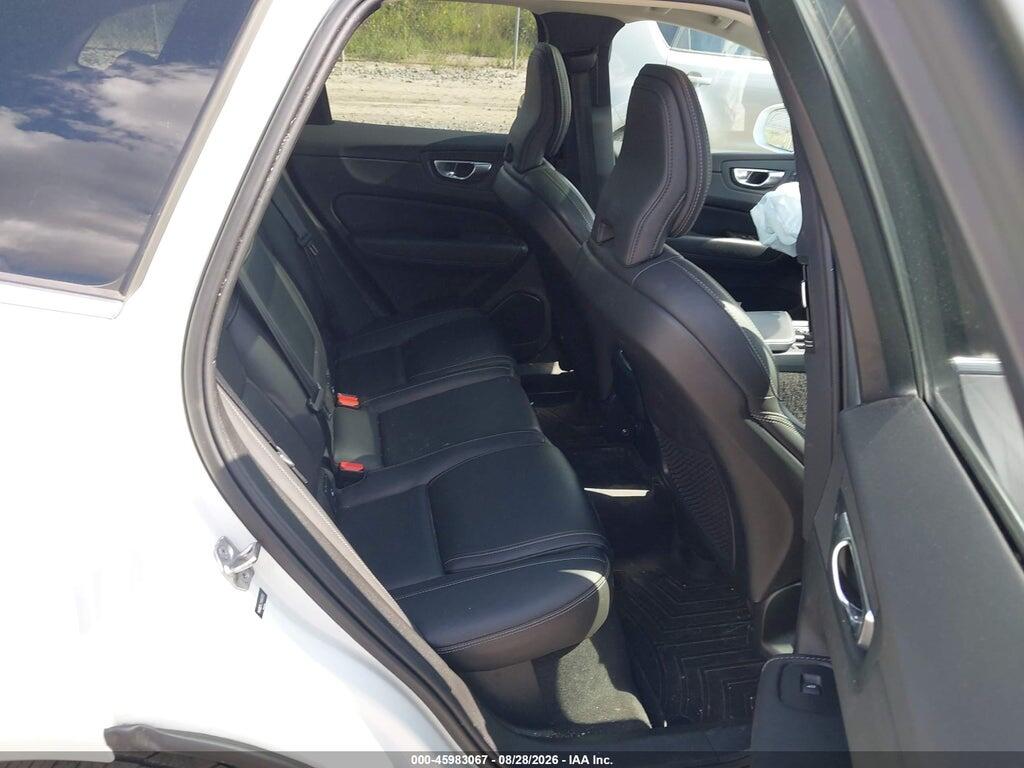 YV4102RL2M1882055 2021 VOLVO XC60 photo no. 8