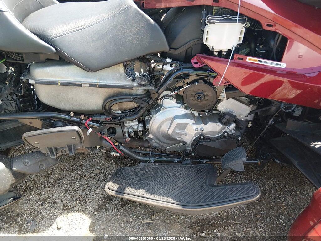 2BXNBDD27RV005449 2024 CAN-AM SPYDER ROADSTER photo no. 8