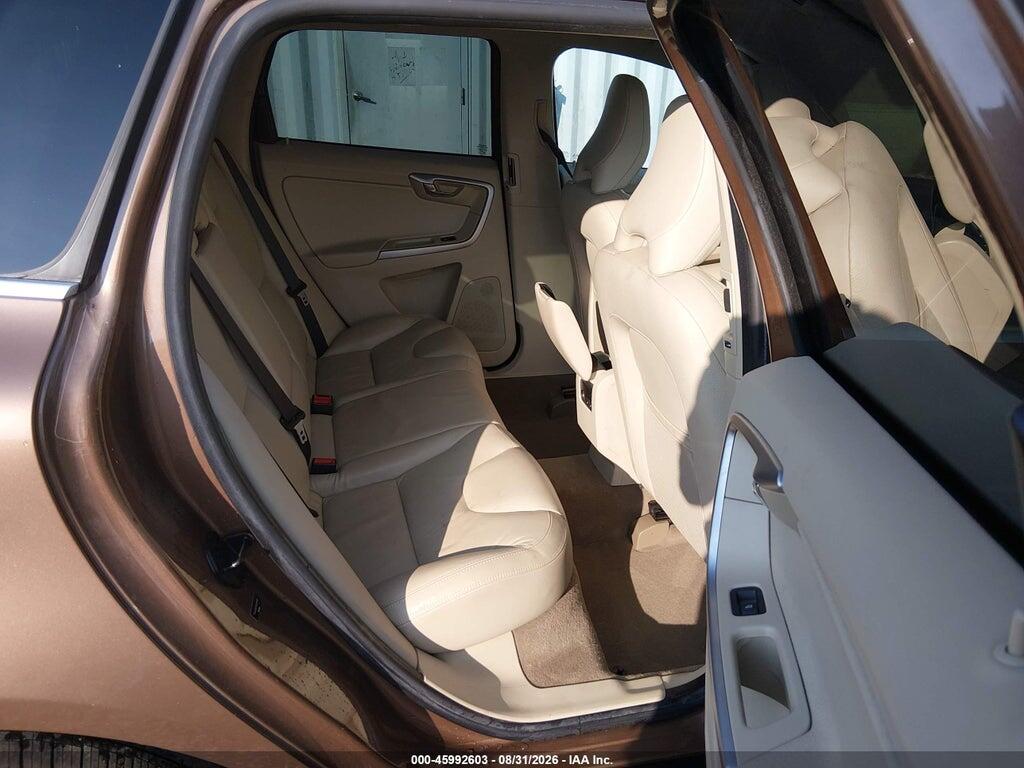 YV4902DZ8B2201886 2011 VOLVO XC60 photo no. 8