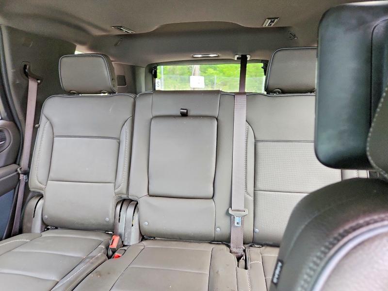 2024 GMC YUKON DENALI — Фото 10 из 13