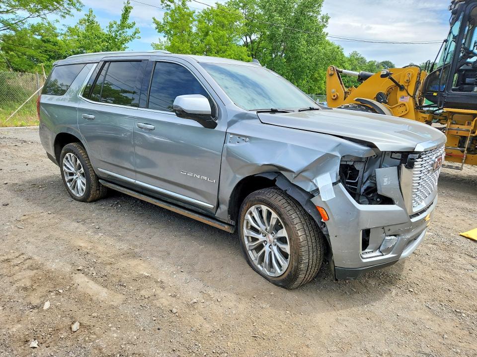 2024 GMC YUKON DENALI — Фото 4 из 13