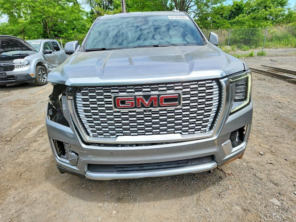 2024 GMC YUKON DENALI — Фото 5 из 13