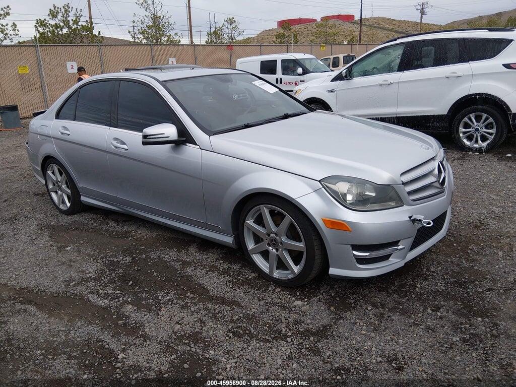2012 MERCEDES-BENZ C 300 WDDGF8BB6CR209405