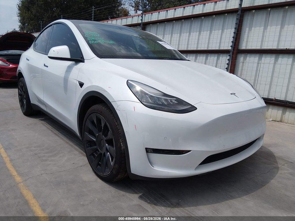 2022 TESLA MODEL Y 7SAYGDEE5NA014396