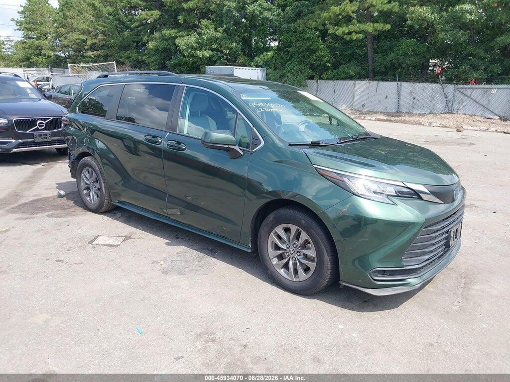 2022 TOYOTA SIENNA 5TDBRKEC8NS111977