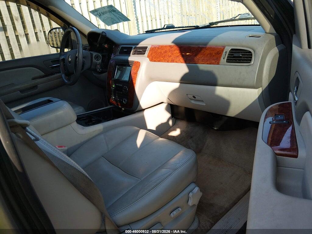 1GNFK26329R233105 2009 CHEVROLET SUBURBAN 1500 photo no. 5
