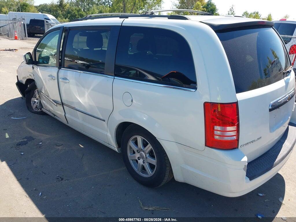 2A4RR5D15AR501125 2010 CHRYSLER TOWN & COUNTRY photo no. 3