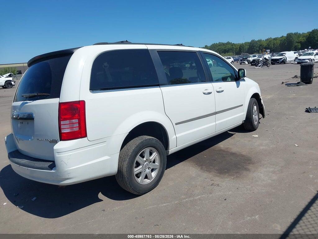 2A4RR5D15AR501125 2010 CHRYSLER TOWN & COUNTRY photo no. 4