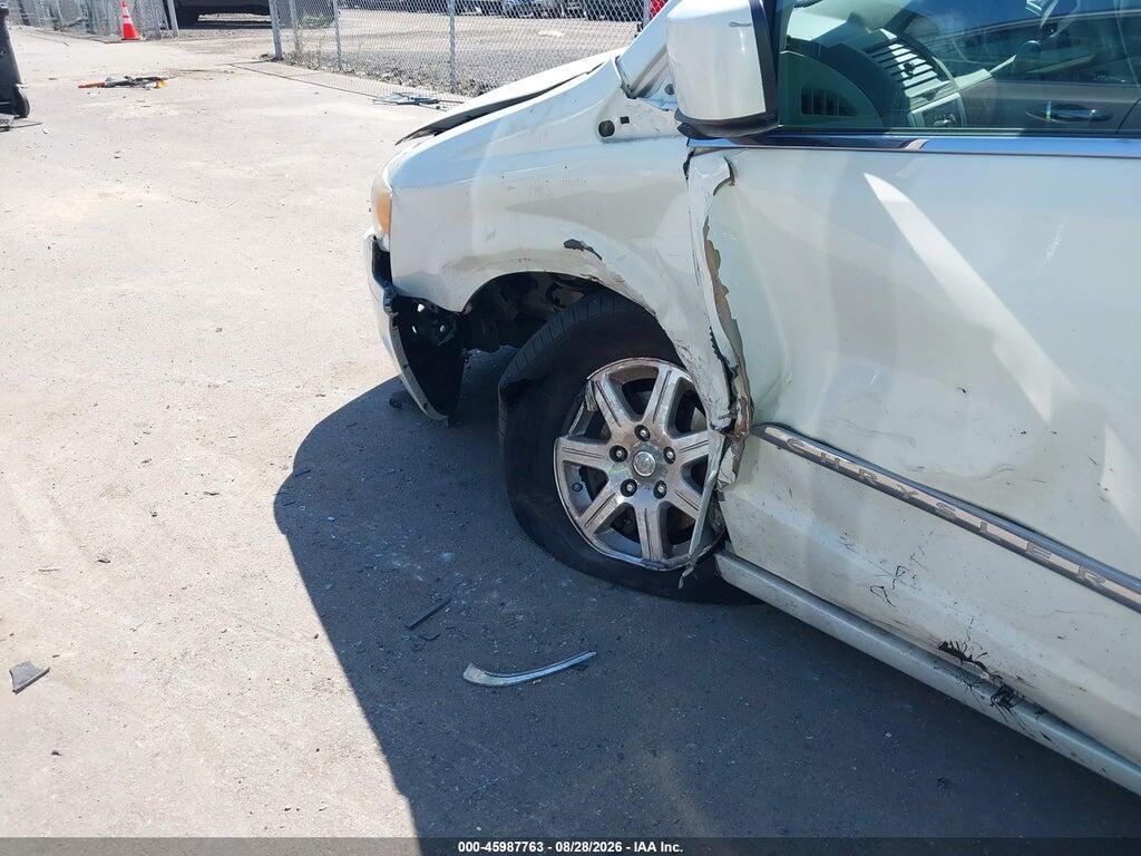2A4RR5D15AR501125 2010 CHRYSLER TOWN & COUNTRY photo no. 6
