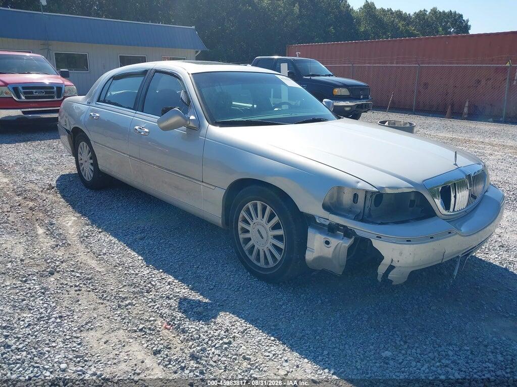 2005 LINCOLN TOWN CAR 1LNHM82W55Y653788