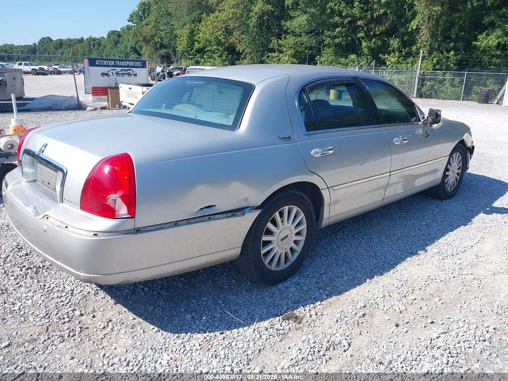 1LNHM82W55Y653788 2005 LINCOLN TOWN CAR photo no. 4