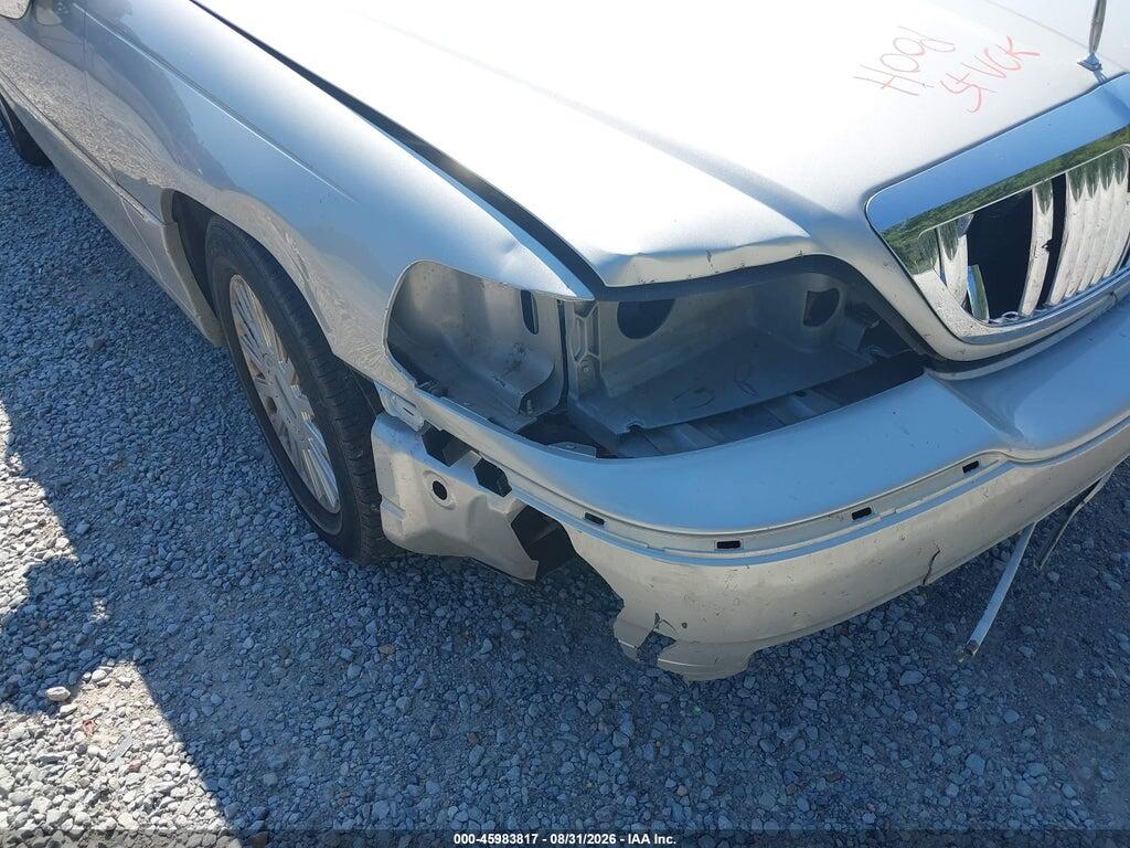 1LNHM82W55Y653788 2005 LINCOLN TOWN CAR photo no. 6