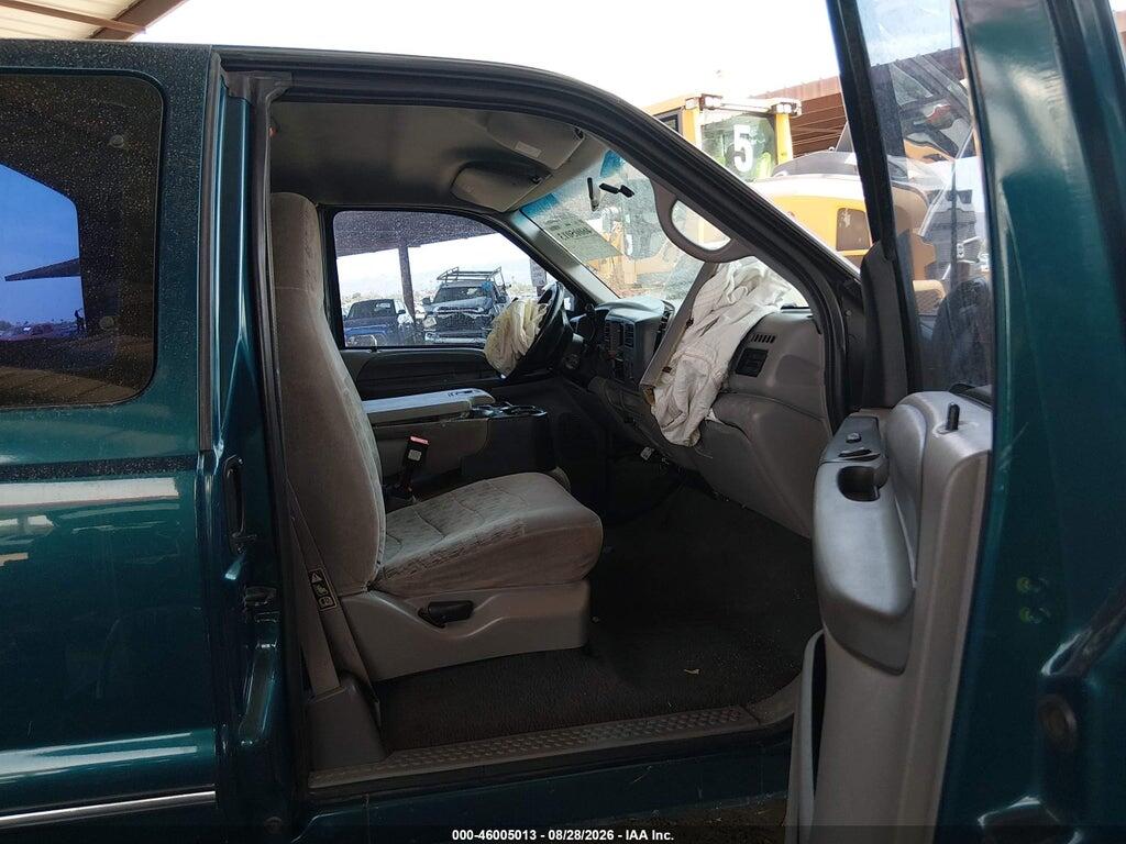3FTNX20F4YMA46070 2000 FORD F-250 photo no. 5